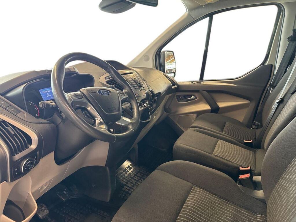 Ford Tourneo 2013 Ruskea (beige)