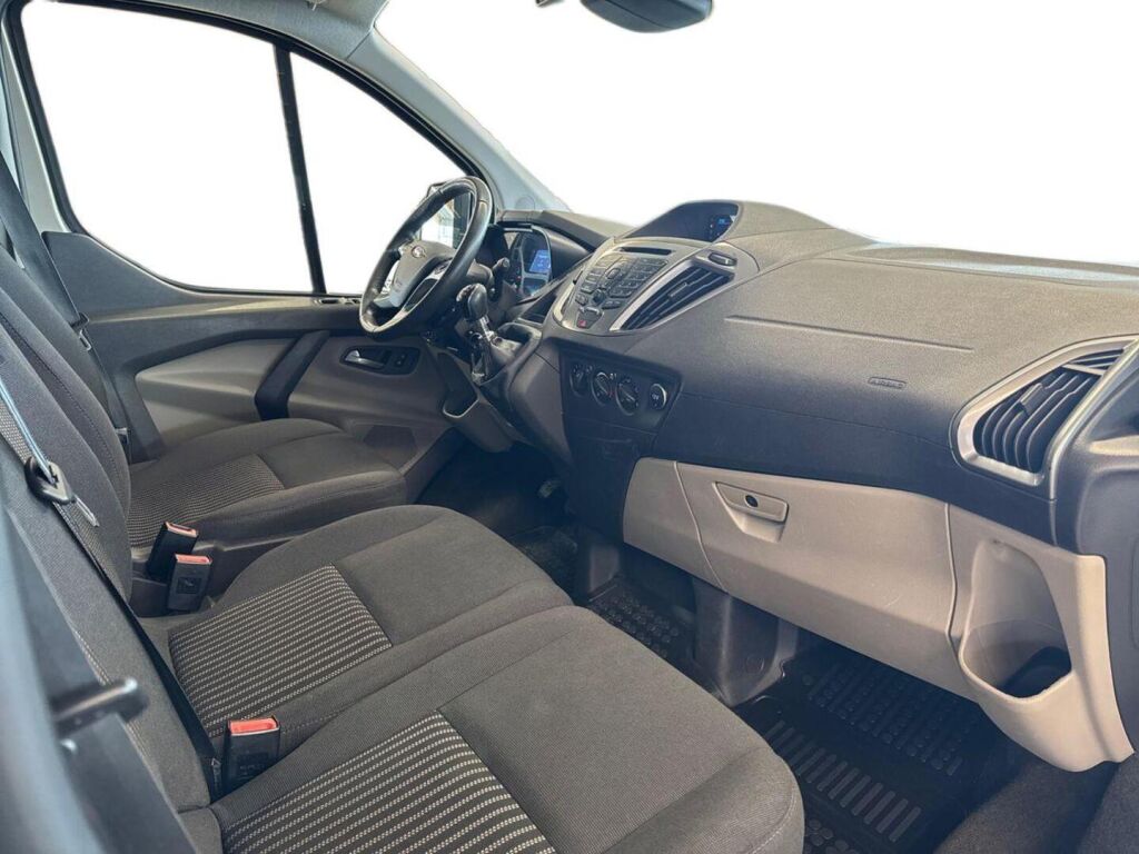 Ford Tourneo 2013 Ruskea (beige)