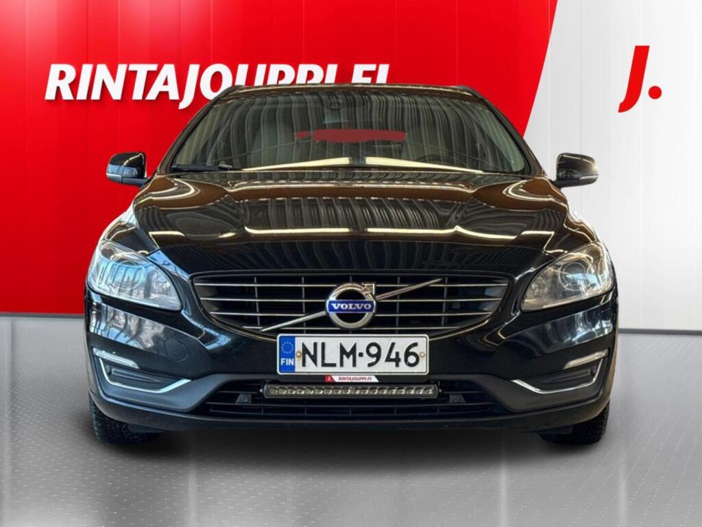 Volvo V60 2015 Musta