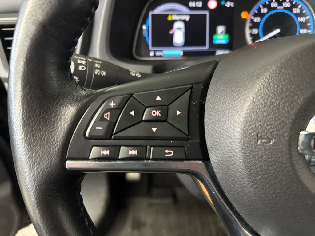 Nissan Leaf 2019 Musta