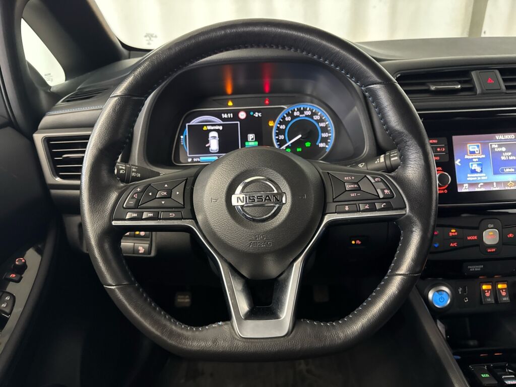 Nissan Leaf 2019 Musta