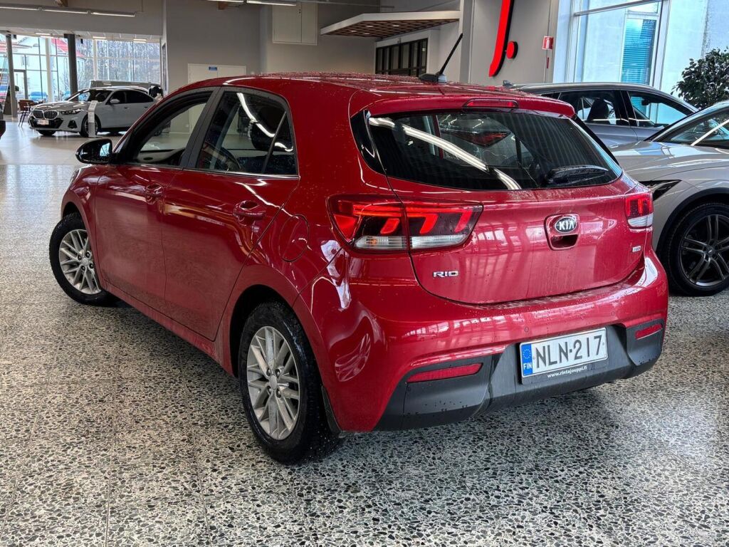 Kia Rio 2019 Punainen