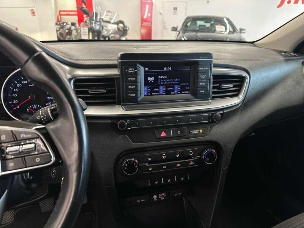 Kia Ceed 2018 Valkoinen