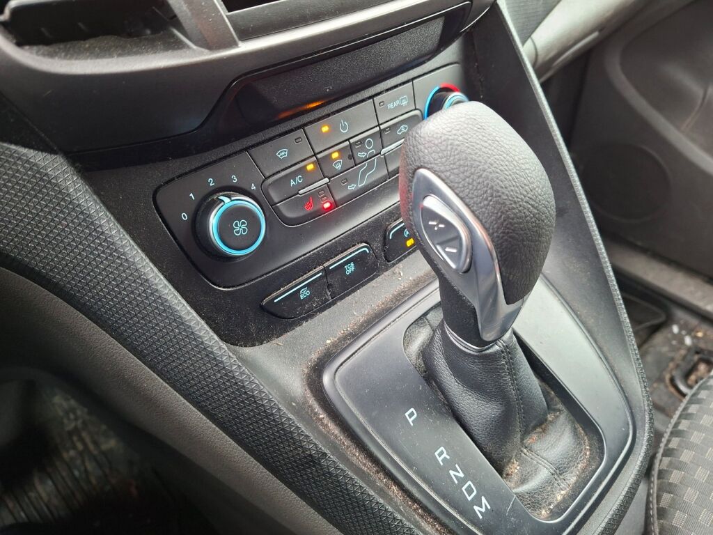 Ford Transit Connect 2019 Valkoinen