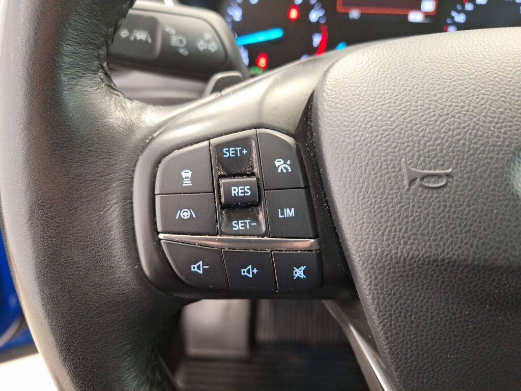 Ford Focus 2019 Sininen