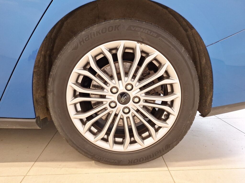 Ford Focus 2019 Sininen