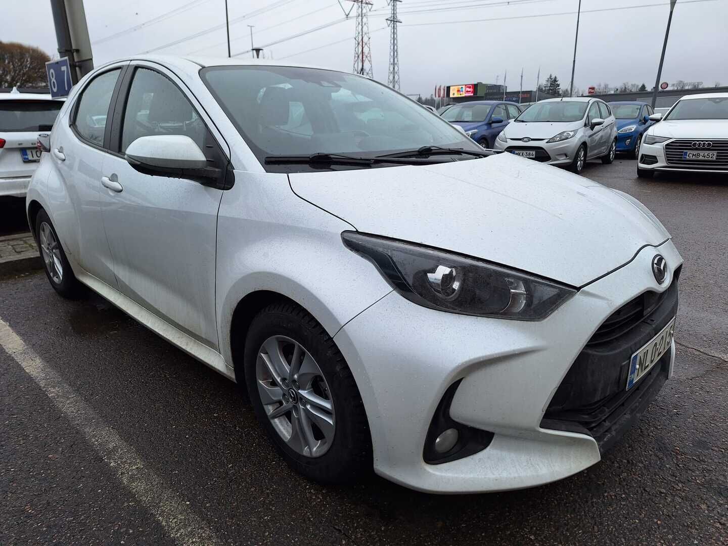 Mazda 2 HYBRID