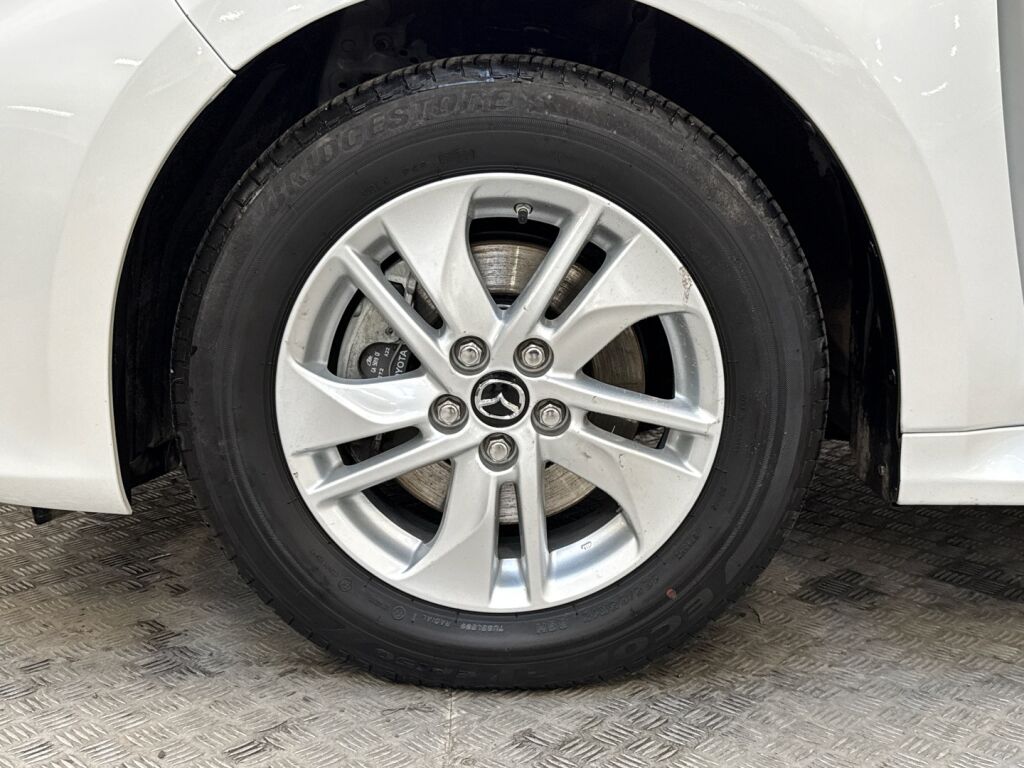 Mazda 2 HYBRID 2023 Valkoinen