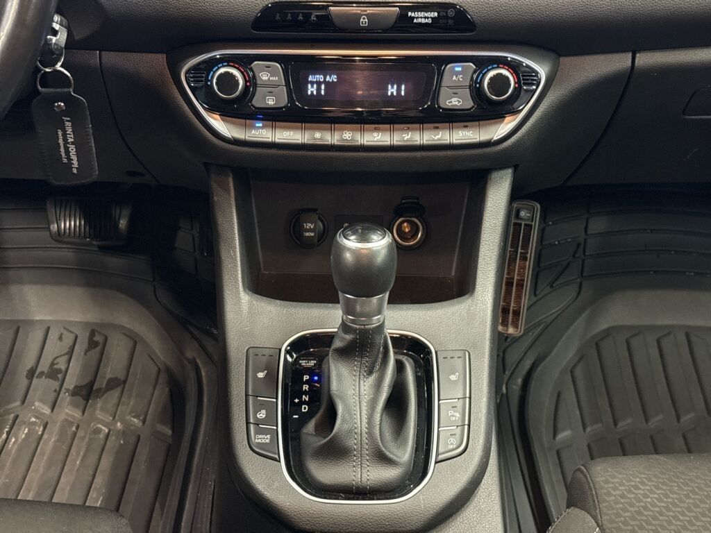 Hyundai i30 Wagon 2019 Valkoinen