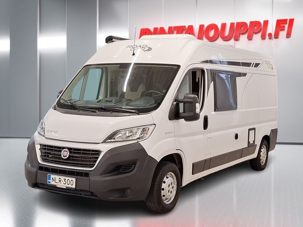 Pössl Roadcar 2019 Valkoinen