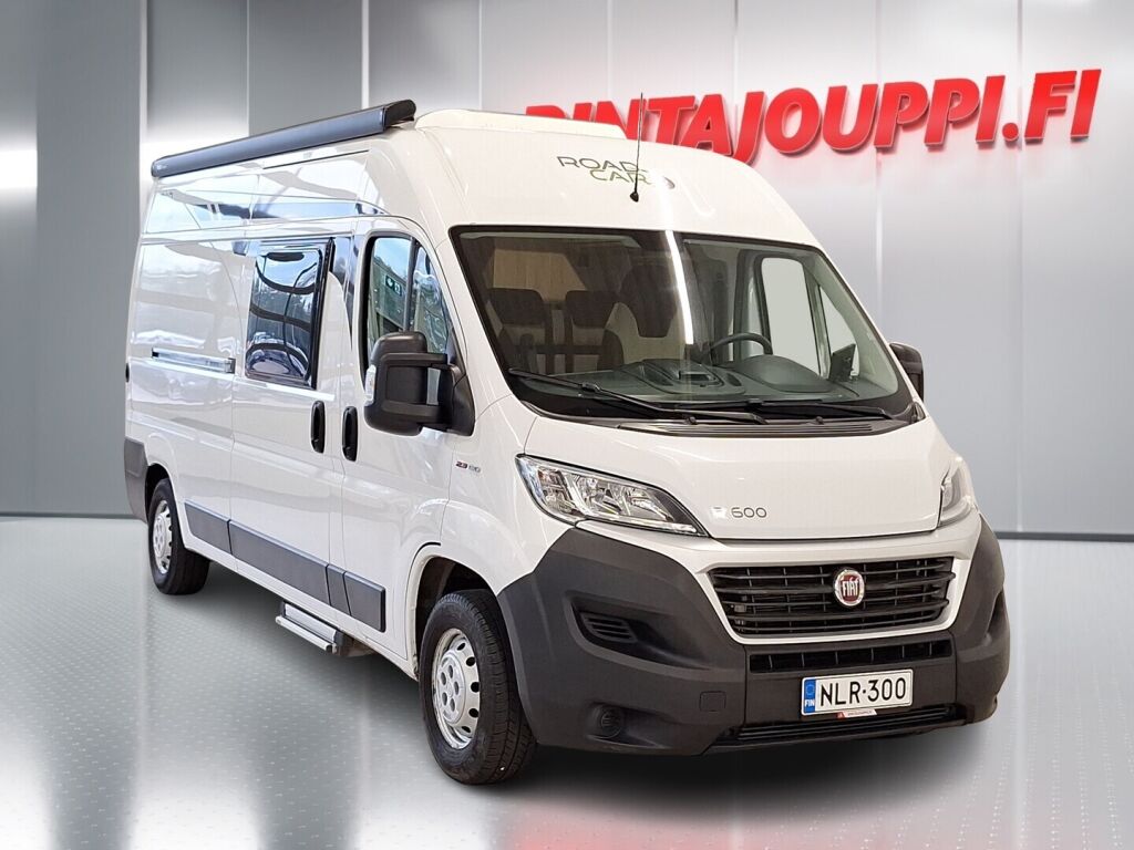 Pössl Roadcar 2019 Valkoinen