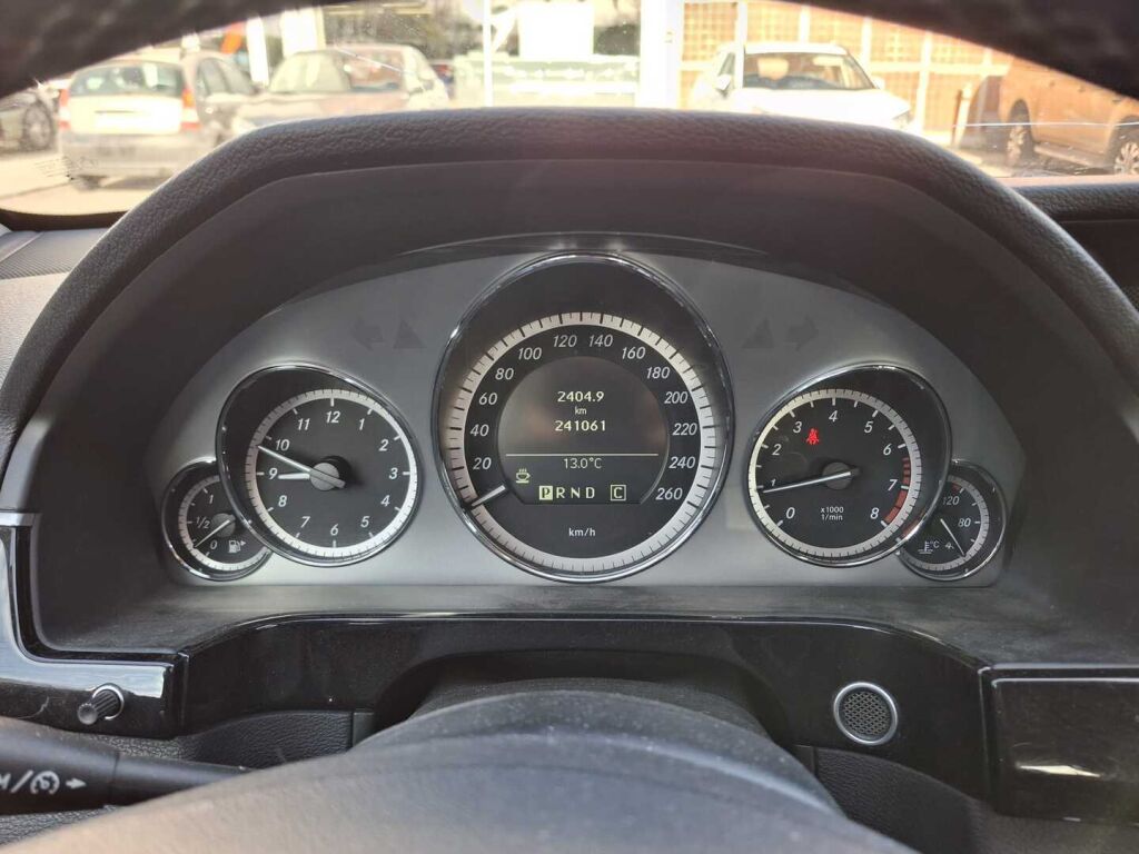 Mercedes-Benz E 2010 