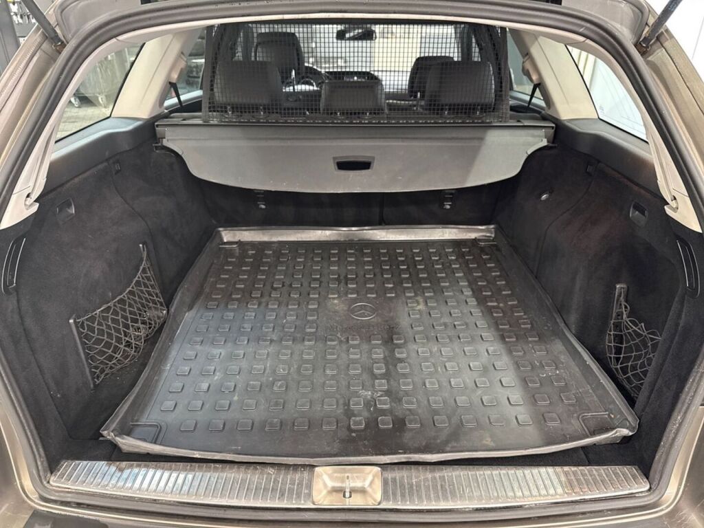 Mercedes-Benz E 2010 