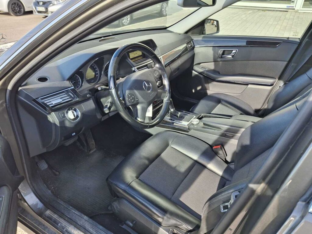 Mercedes-Benz E 2010 