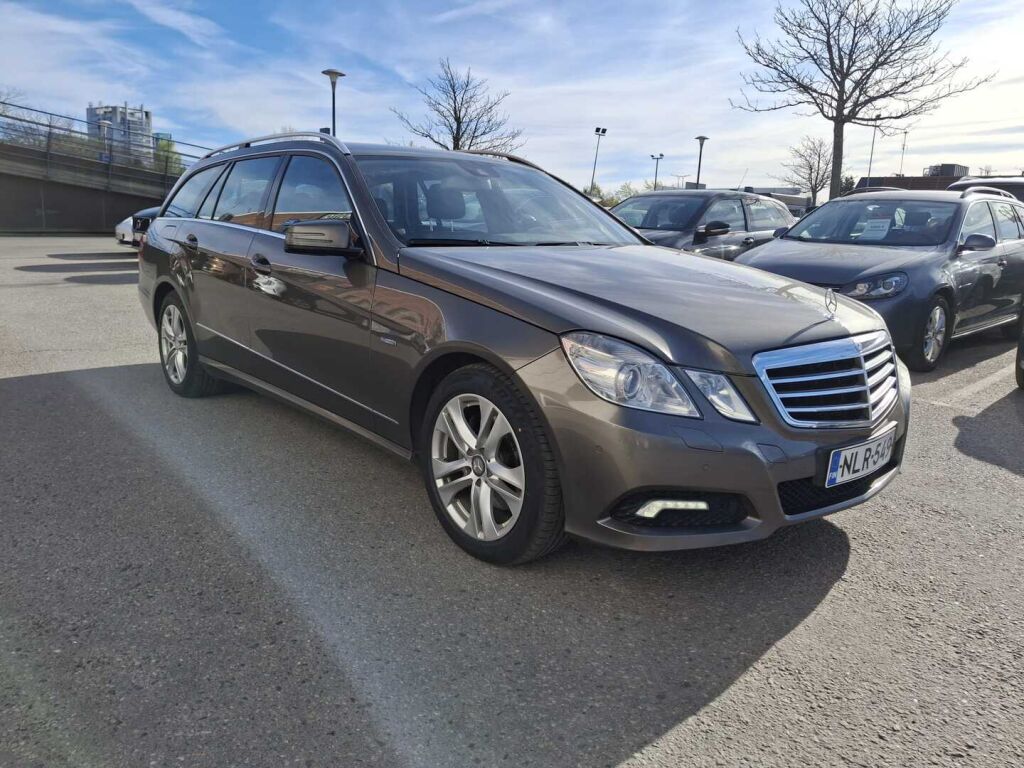 Mercedes-Benz E 2010 