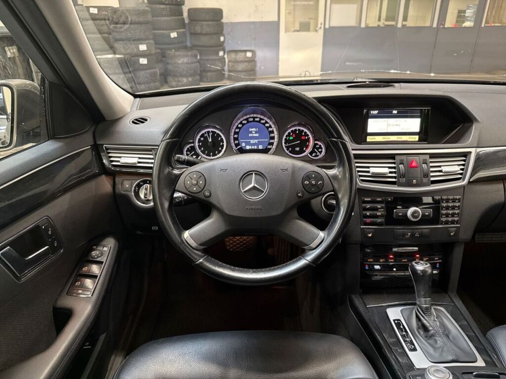 Mercedes-Benz E 2010 