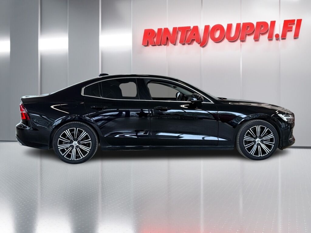 Volvo S60 2019 Musta