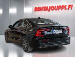 Volvo S60 2019 Musta