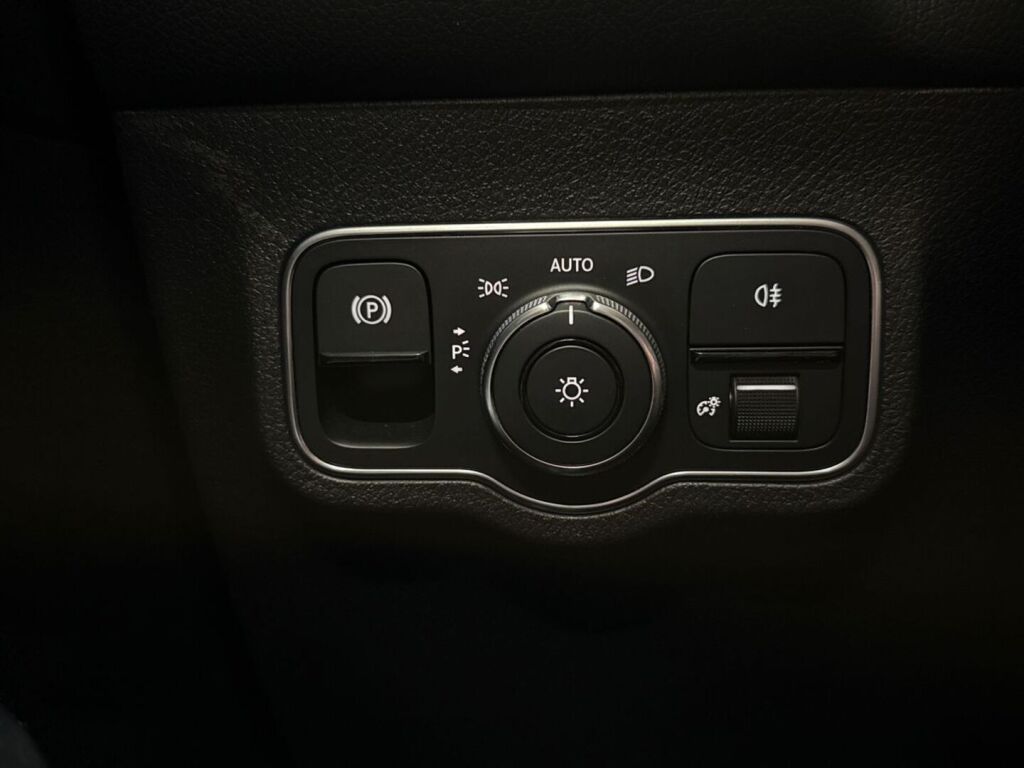 Mercedes-Benz GLB 2020 Valkoinen