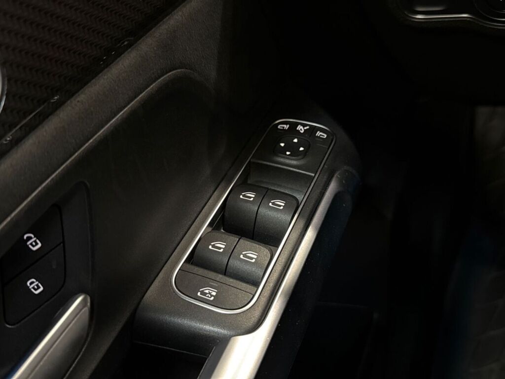 Mercedes-Benz GLB 2020 Valkoinen