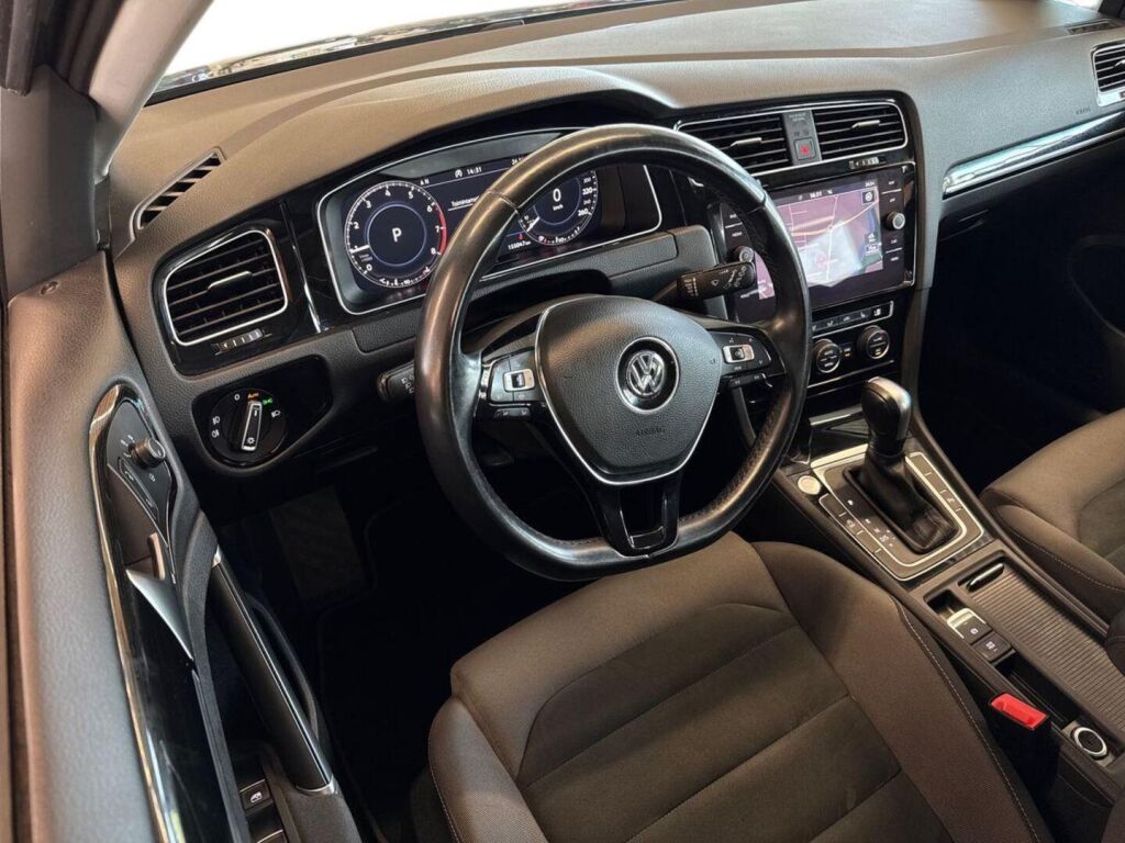 Volkswagen Golf 2020 Metallinhohto Harmaa