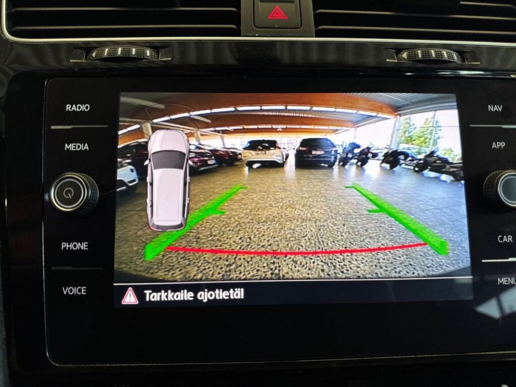 Volkswagen Golf 2020 Metallinhohto Harmaa