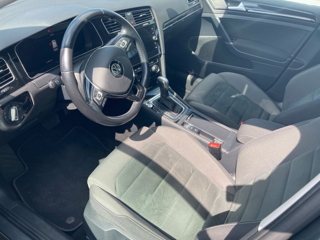 Volkswagen Golf 2020 Metallinhohto Harmaa