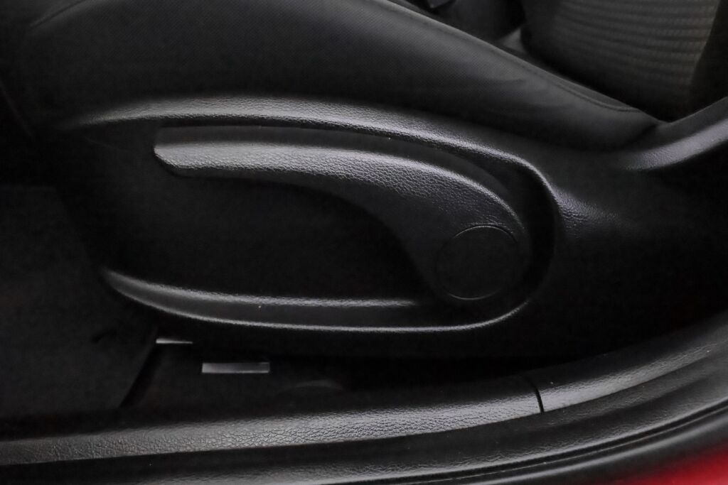 Kia Ceed 2019 Punainen