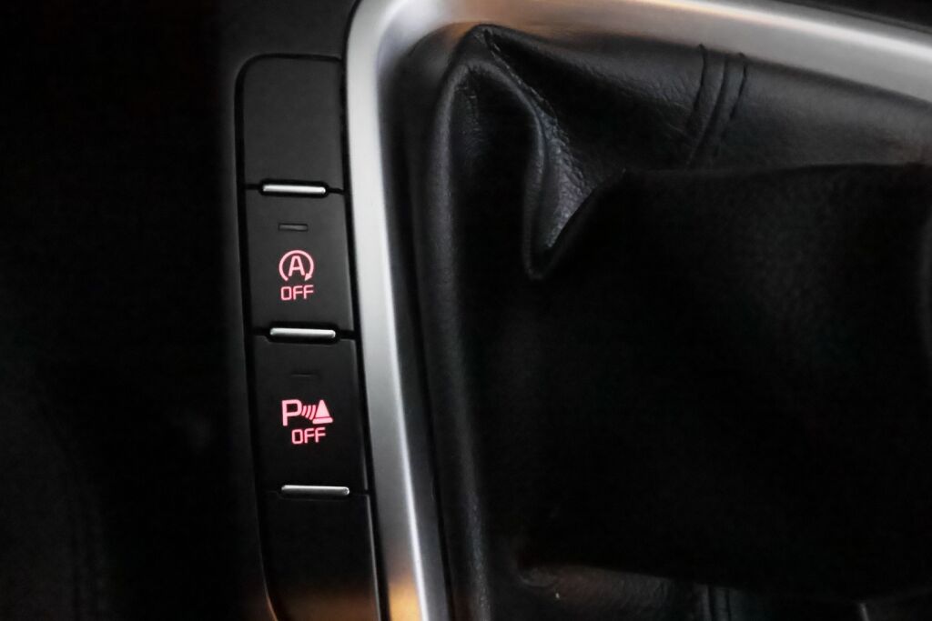 Kia Ceed 2019 Punainen