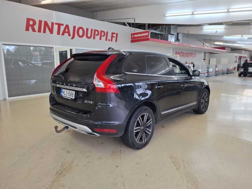 Volvo XC60 2016 Musta