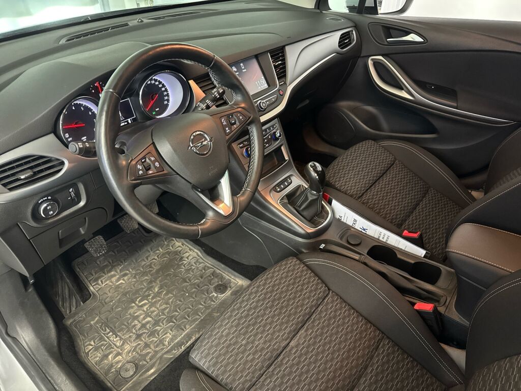 Opel Astra 2019 Hopea