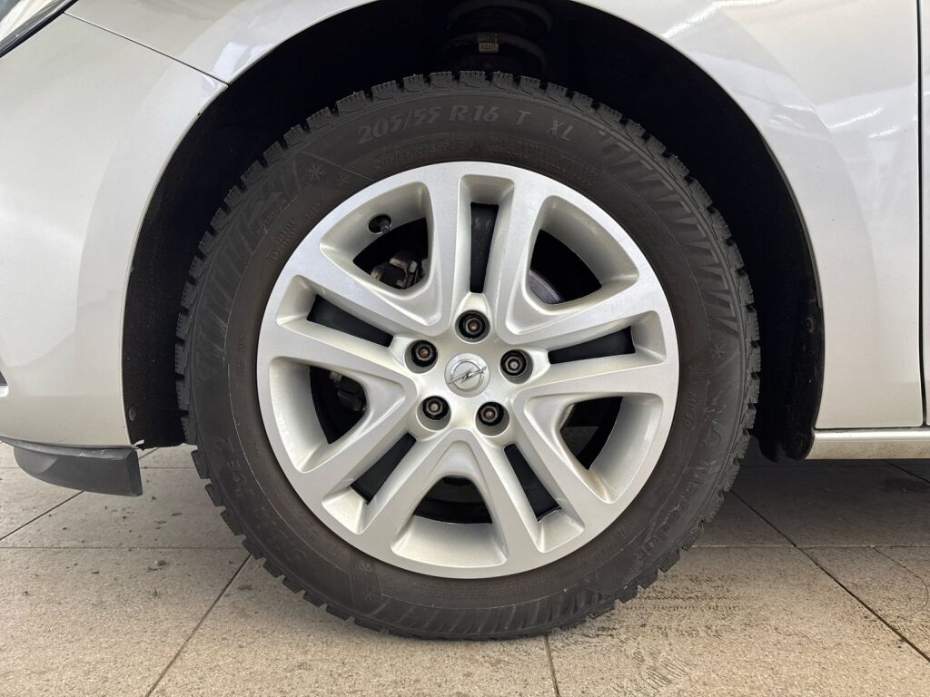 Opel Astra 2019 Hopea