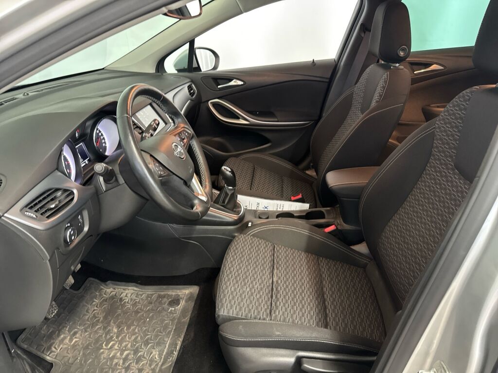 Opel Astra 2019 Hopea