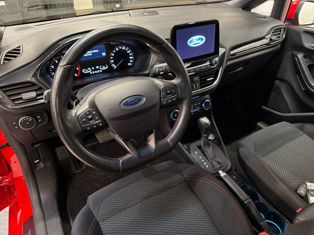 Ford Fiesta 2019 Punainen