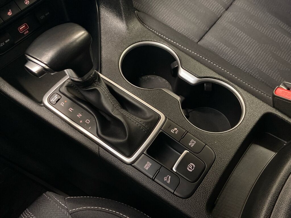 Kia Sportage 2019 Ruskea (beige)