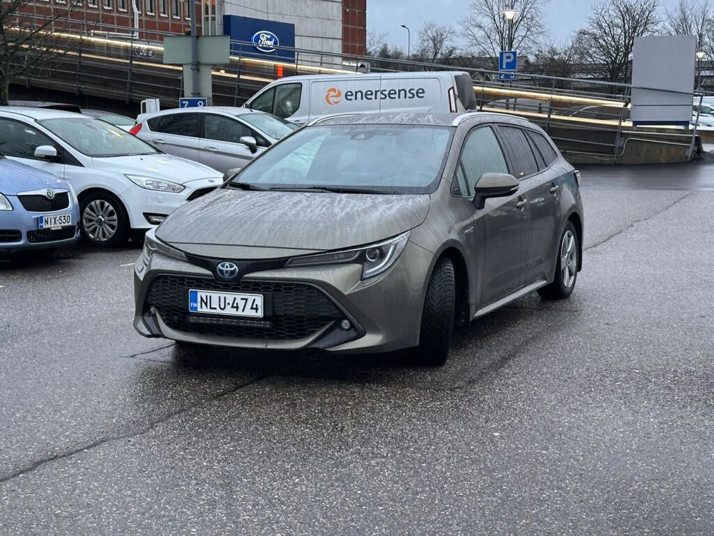 Toyota Corolla 2020 Ruskea (beige)