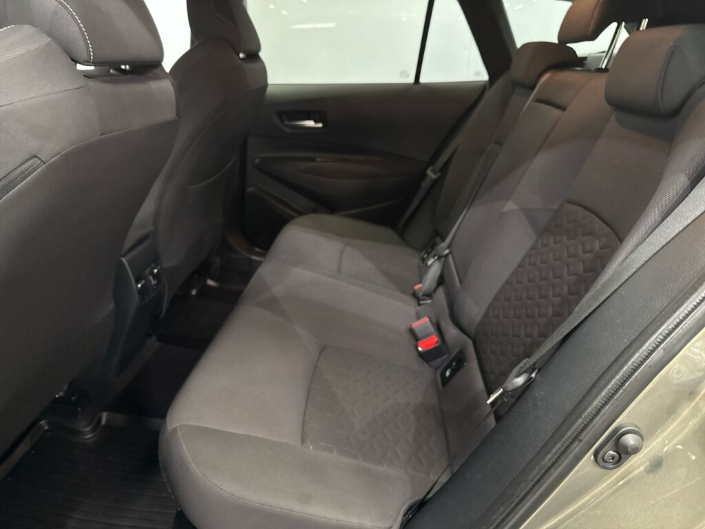 Toyota Corolla 2020 Ruskea (beige)