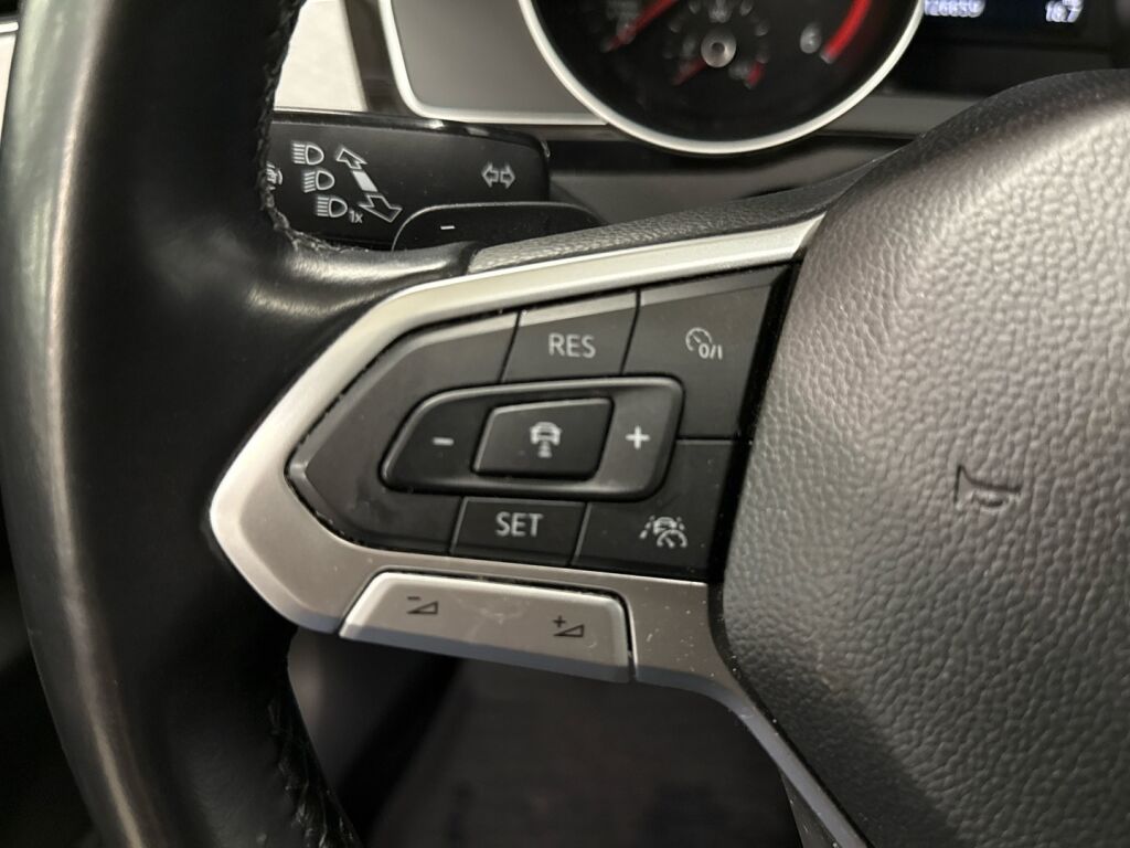 Volkswagen Passat 2019 Sininen