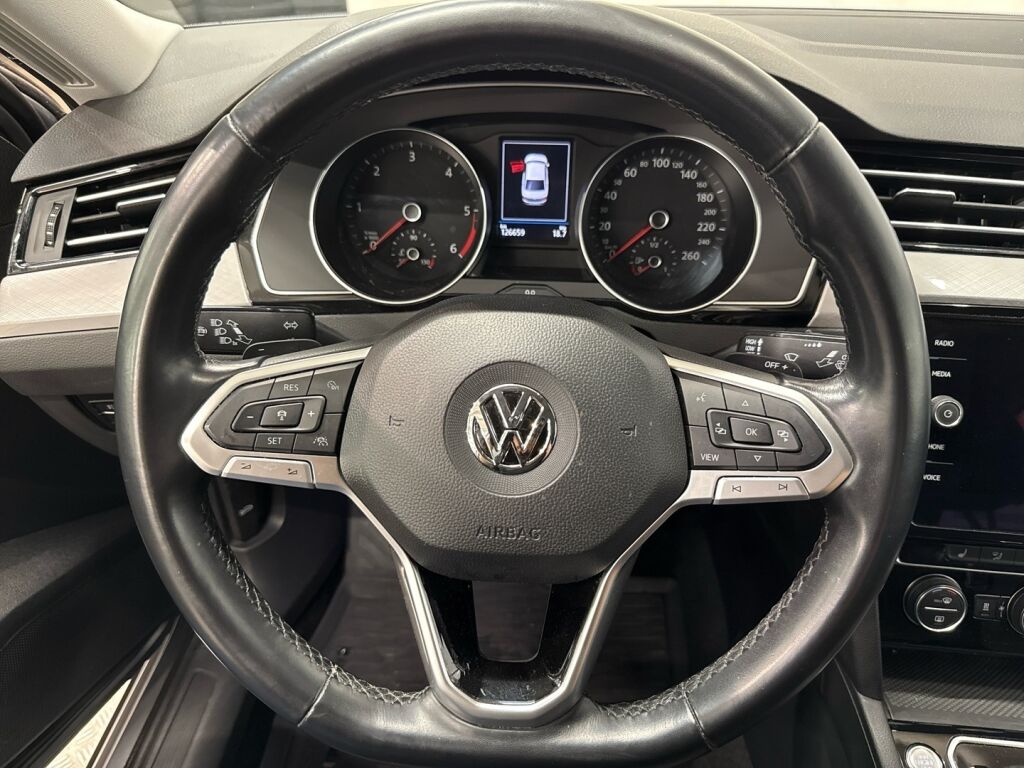 Volkswagen Passat 2019 Sininen