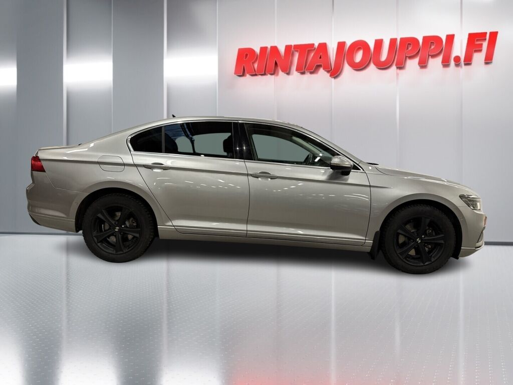 Volkswagen Passat 2019 Sininen