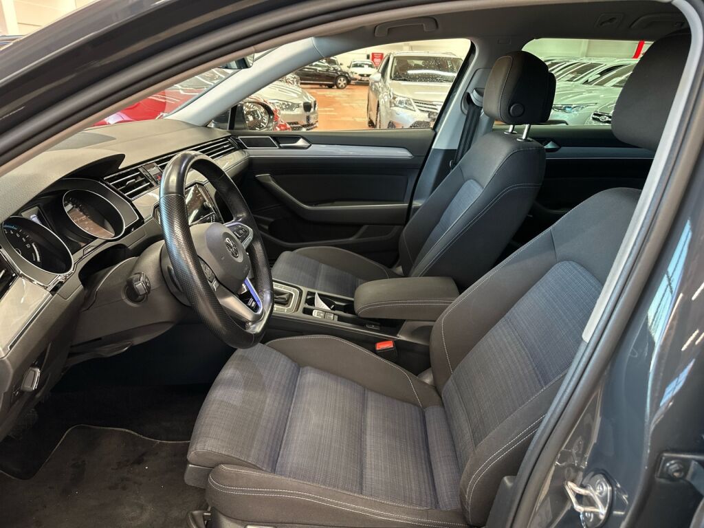 Volkswagen Passat 2020 Harmaa