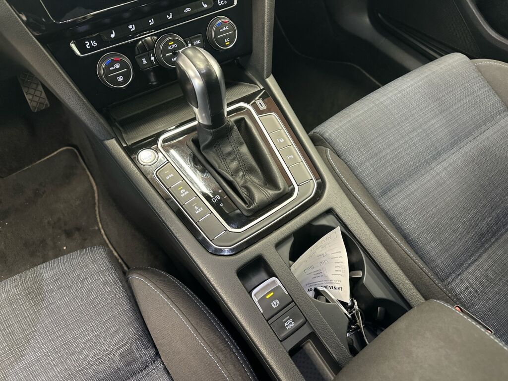 Volkswagen Passat 2020 Harmaa