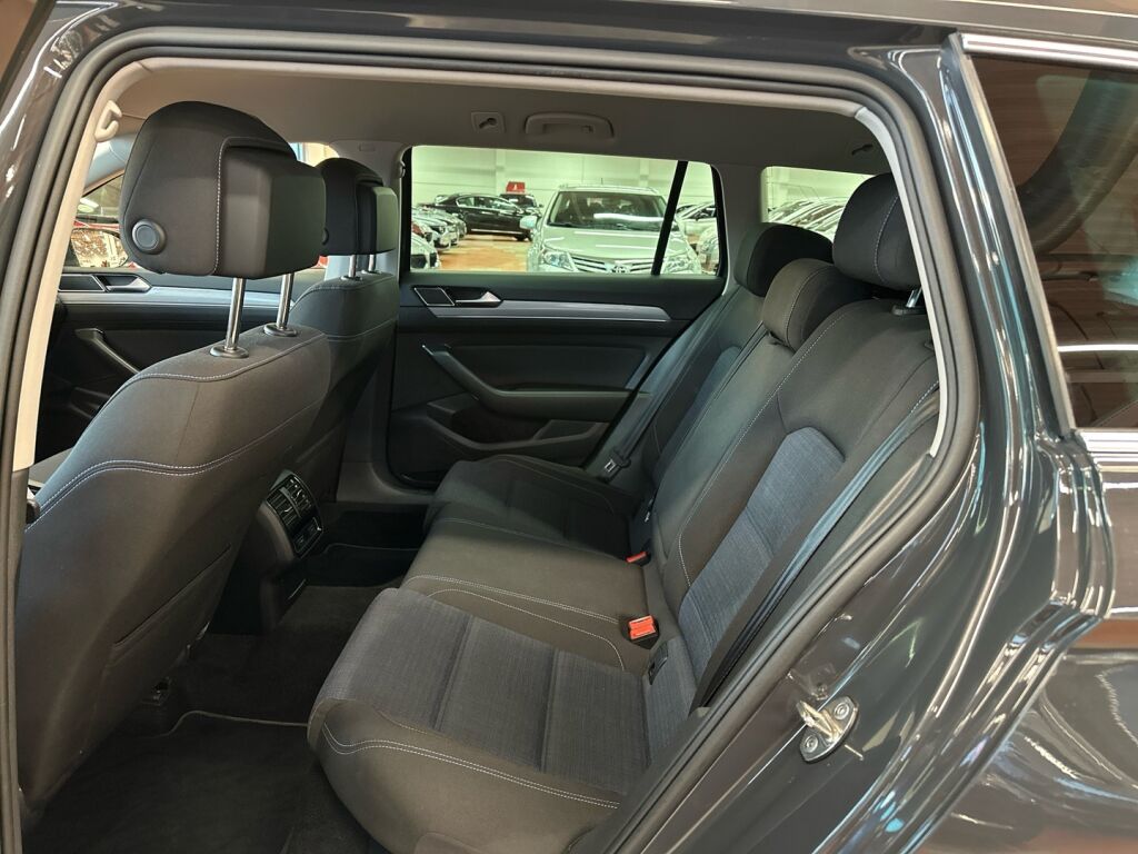 Volkswagen Passat 2020 Harmaa