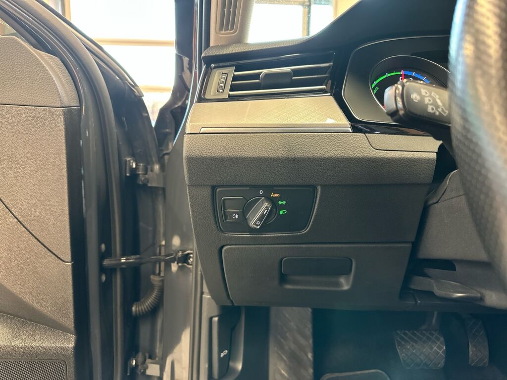 Volkswagen Passat 2020 Harmaa