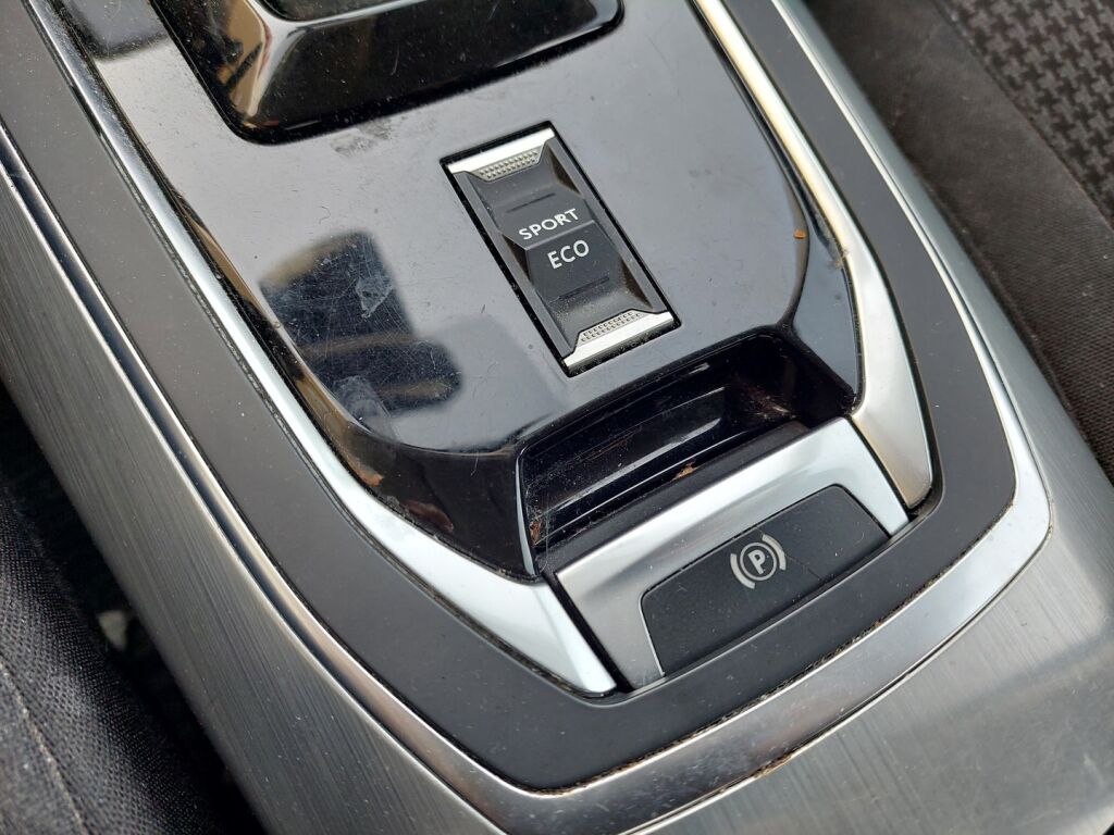 Peugeot 308 2020 Harmaa