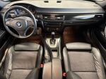 BMW 320 2012 Musta