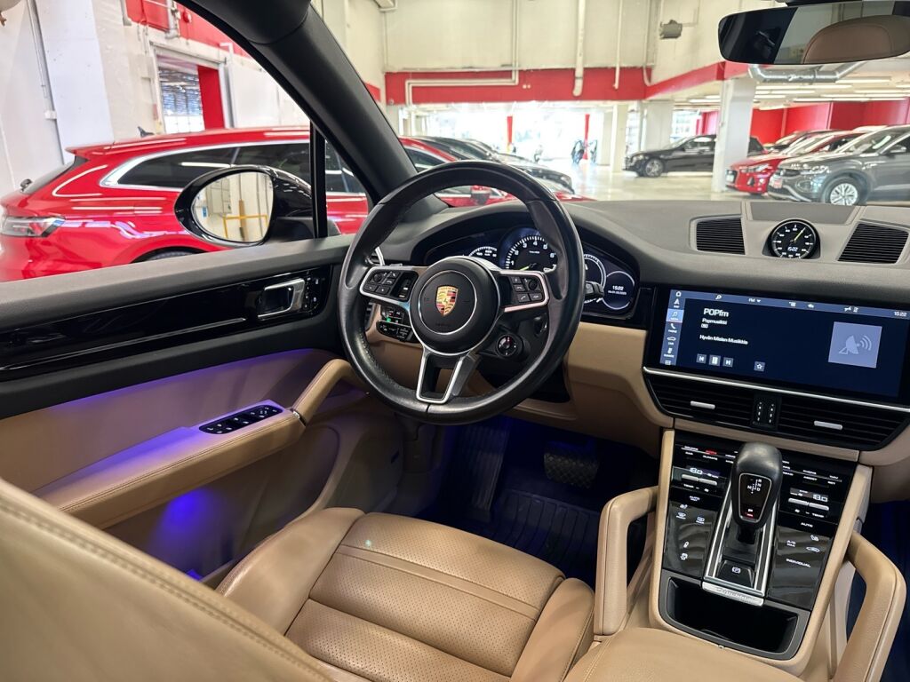 Porsche Cayenne 2019 Musta