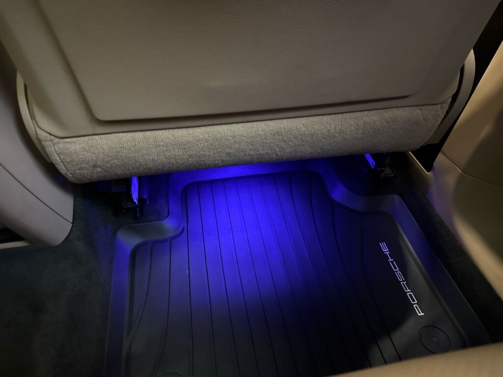 Porsche Cayenne 2019 Musta