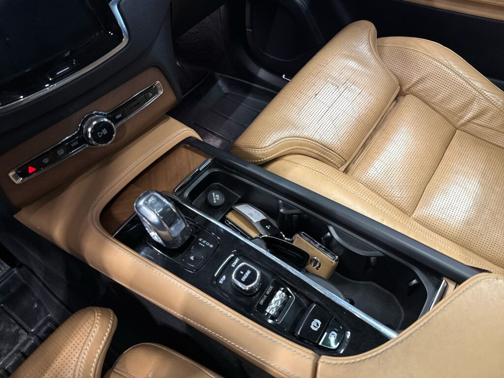 Volvo XC90 2015 Hopea