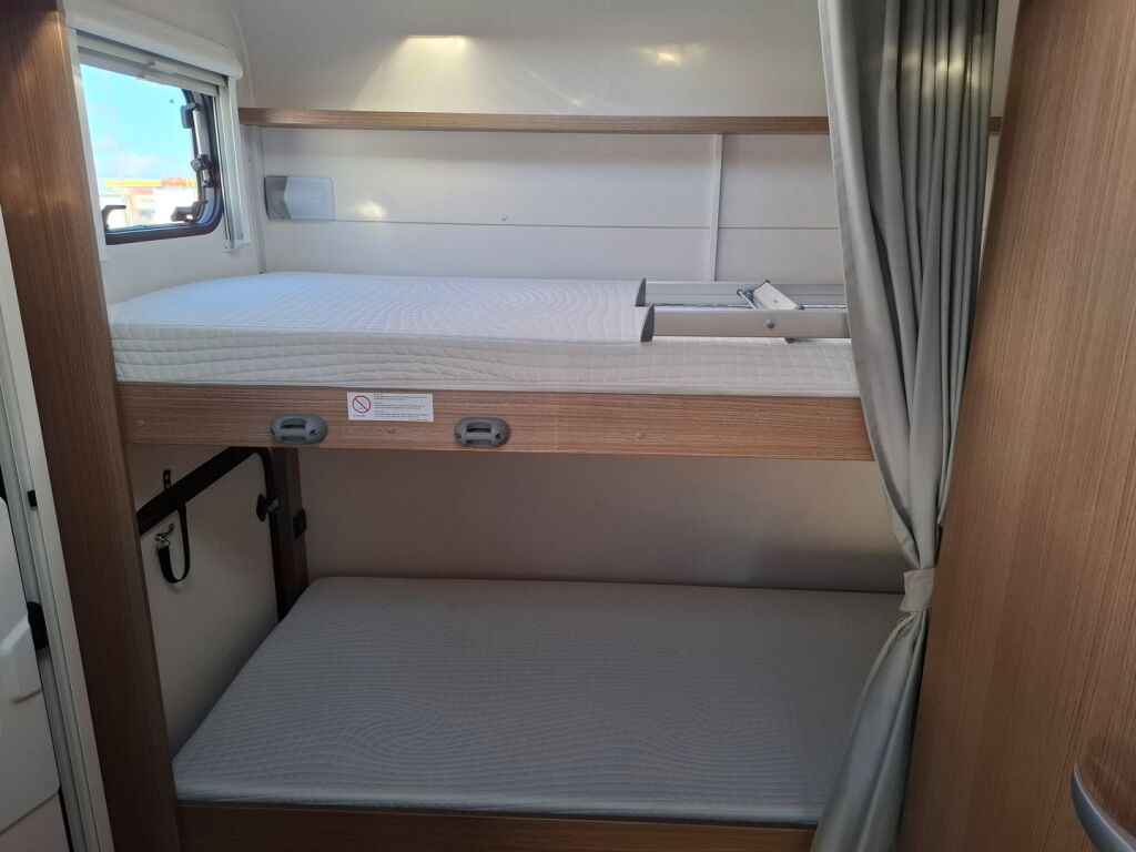 Carado A 461 2019 Valkoinen